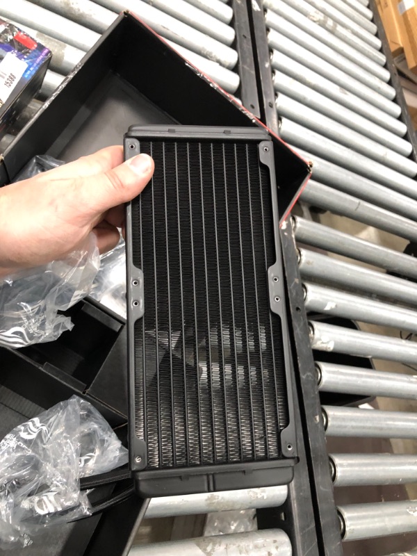 Photo 1 of ASUS ROG Ryujin II 240 RGB all-in-one liquid CPU cooler 240mm Radiator (3.5"color LCD, embedded pump fan and 2xNoctua iPPC 2000 PWM 120mm radiator fans, compatible with Intel LGA1700,1200 &AM4 socket)
