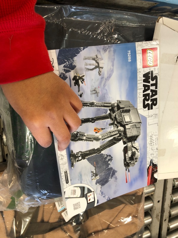 Photo 4 of box is damaged**LEGO Star Wars AT-AT 75288 Building Kit, Fun Building Toy for Kids to Role-Play Exciting Missions in the Star Wars Universe and Recreate Classic Star Wars Trilogy Scenes, New 2020(1,267 Pieces)