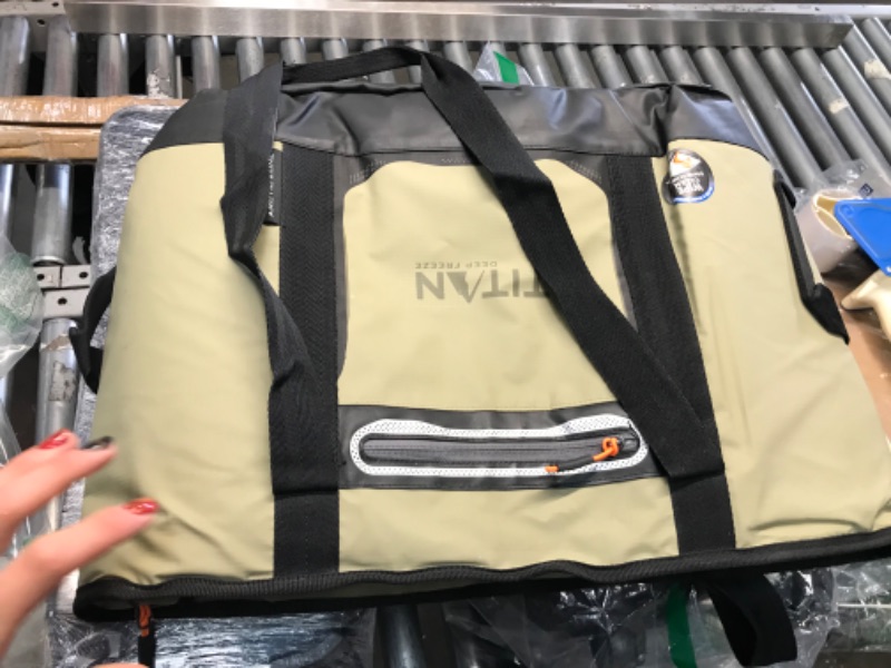 Photo 1 of Arctic Zone Titan Deep Freeze 30 Can Insulated Tote
