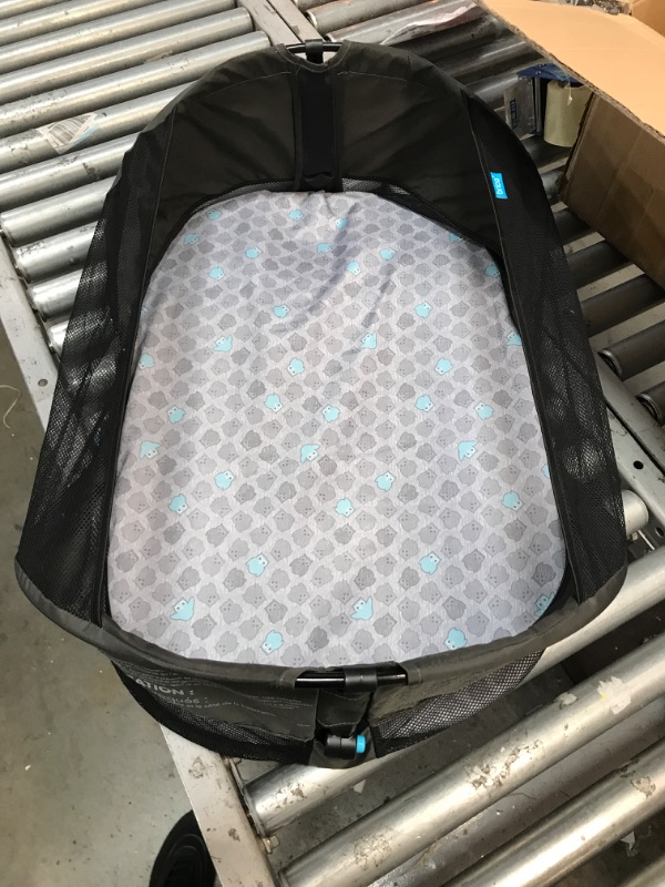 Photo 2 of Brica Travel Bassinet Fold n Go Sleeper Fold Portable Owl Sheet Lightweight
