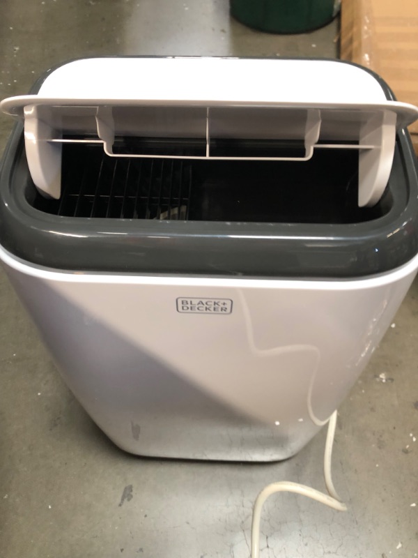 Photo 5 of ***PARTS ONLY*** BLACK+DECKER 14,000 BTU Portable Air Conditioner with Heat and Remote Control, White
