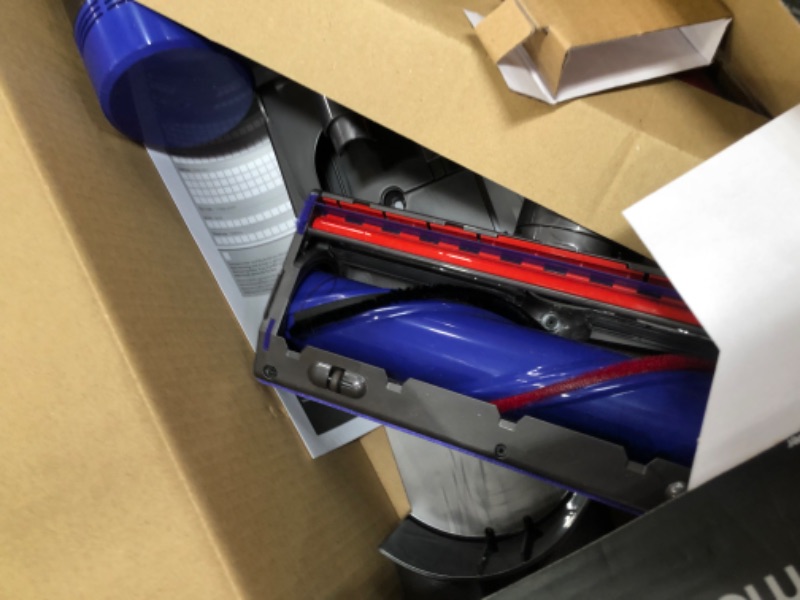 Photo 3 of Dyson V8 Motorhead Origin Cordless Stick Vacuum
