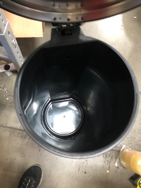 Photo 5 of 30L Round Step Trash Can - Brightroom™
