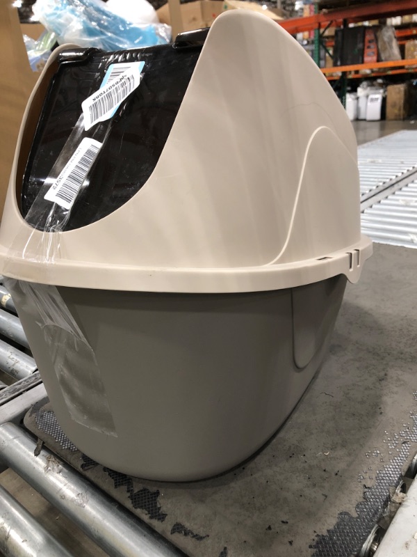 Photo 1 of Amazon Basics No-Mess Hooded Cat Litter Box