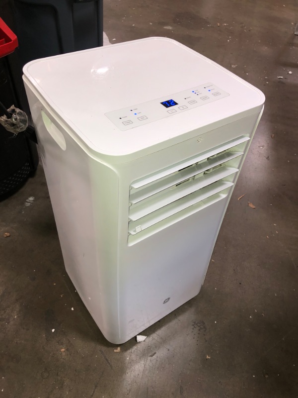 Photo 5 of GE® 6,100 BTU 115-Volt 3-in-1 Portable Air Conditioner with Remote for Small Rooms, White, APFD06JAWW
