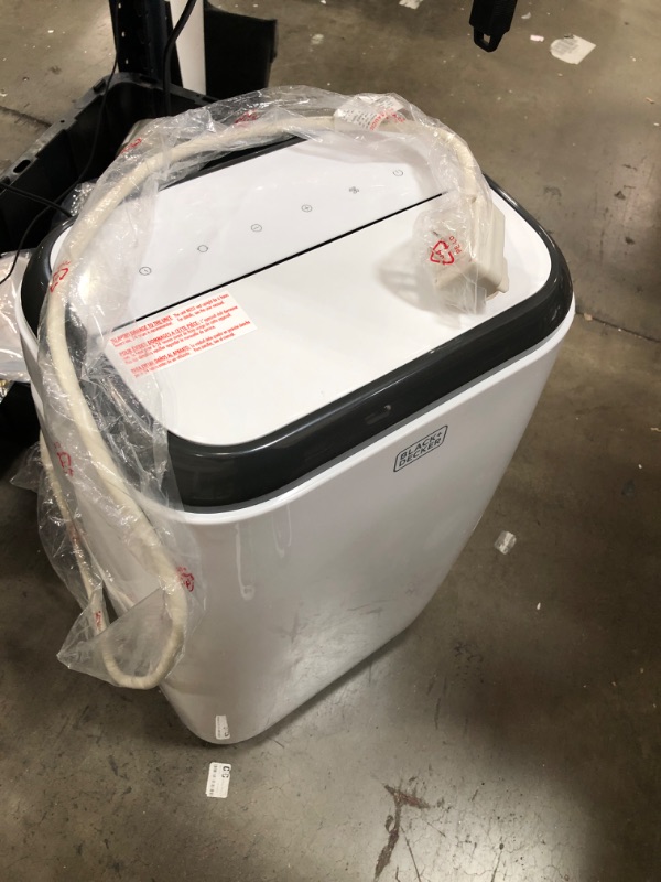 Photo 3 of Black & Decker 10,000 Btu Sacc or 14,000 Btu Ashrae 128 Portable Air Conditioner
