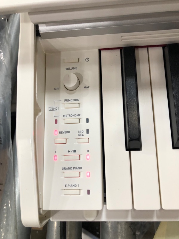 Photo 3 of Casio PX-770 WH Privia Digital Home Piano, White (TESTED AND FUNCTIONS. ONE BROKEN KEY)