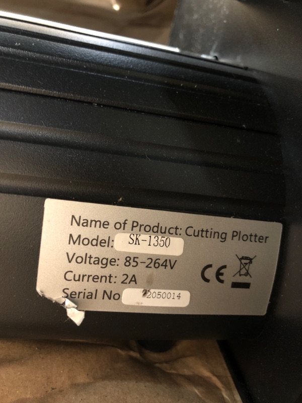 Photo 1 of VEVOR 53 inch Vinyl Cutter,1350mm Cutting Plotter,LCD Display Vinyl Cutter Plotter Vinyl Plotter Cutter Machine Signmaster Software Sign Making Machine with Stand PC ONLY
