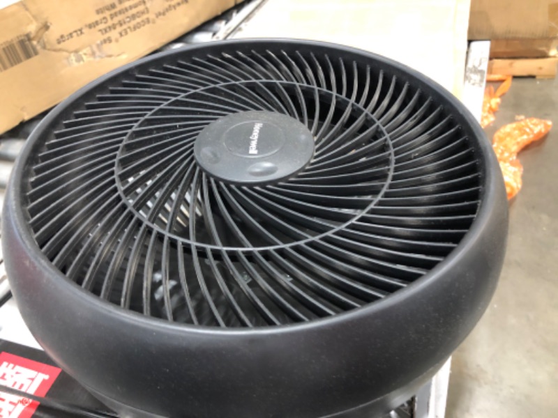 Photo 2 of Honeywell Turbo Force Whole Room Air Circulator Fan
