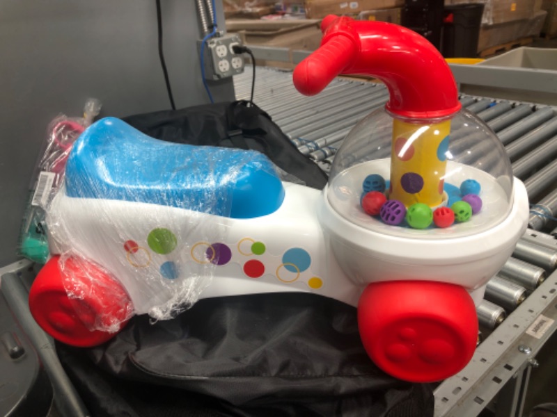 Photo 2 of Fisher-Price Ride-On Classic Pop-Corn Popper – Balls POP as You Ride! Ages 1-3
