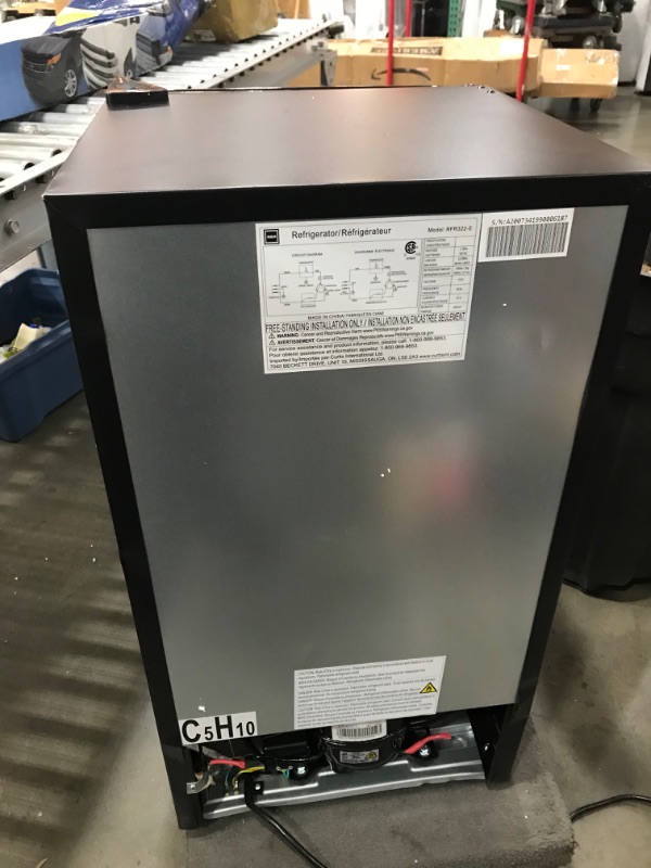 Photo 1 of (DOES NOT FUNCTION)RCA 3.2 Cu. Ft. Single Door Mini Fridge with Freezer RFR322, Platinum
**DOES NOT GET COLD OR POWER ON**