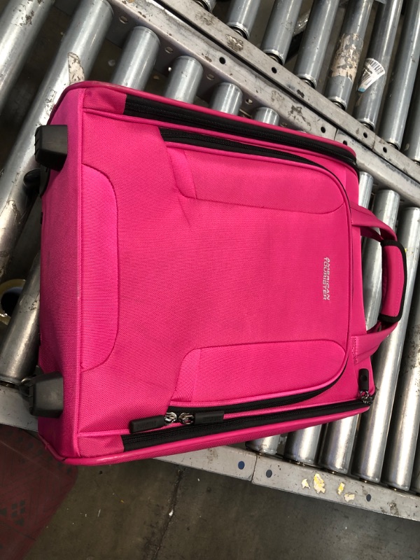 Photo 2 of American Tourister 4 Kix Expandable Softside Luggage, Pink, Underseater
8 x 18 x 14 inches
