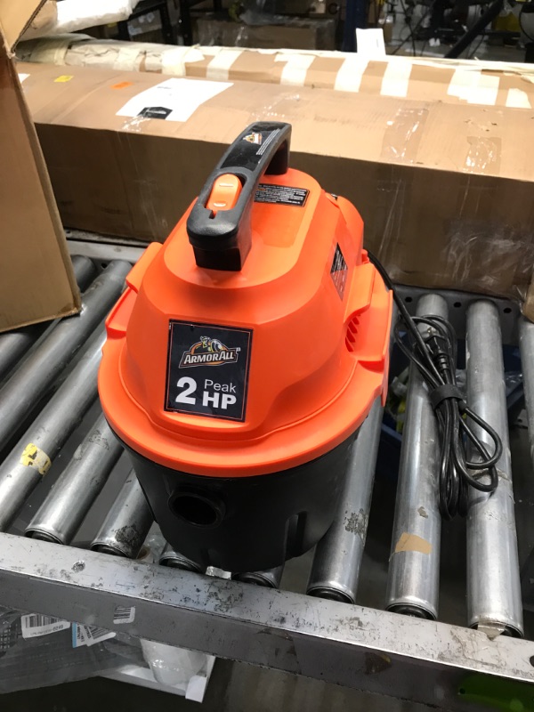 Photo 3 of Armor All, AA255 , 2.5 Gallon 2 Peak HP Wet/Dry Utility Shop Vacuum , Orange
