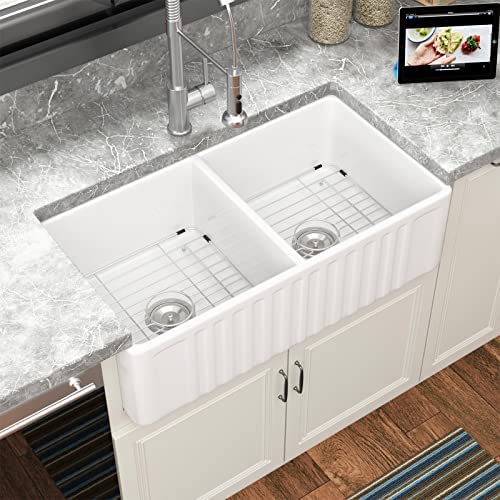 Photo 1 of (DIRTY; MISSING ACCESSORIES) 30" Farmhouse Sink White - Sarlai 30 Inch Kitchen Sink Apron Front Reversible White Ceramic Porcelain Fireclay Single Bowl Farm Sink Basin
