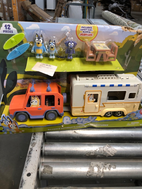 Photo 1 of Bluey Ultimate Caravan Adventures - Caravan Playset and Three 2.5-3" Figures & 4WD Family Vehicle with 2 Surfboards
