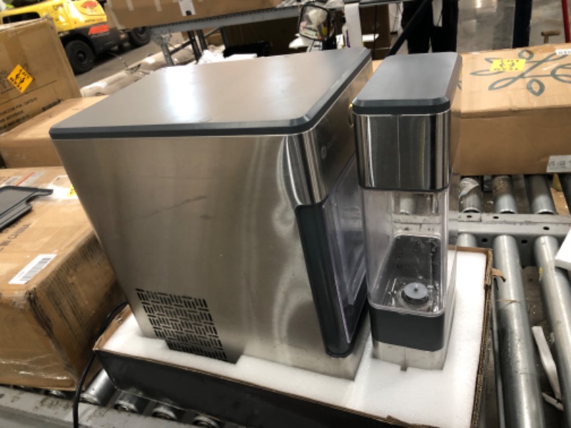 Photo 3 of TESTED POWERS ON*
GE Profile Opal | Countertop Nugget Ice Maker with Side Tank | Portable Ice Machine Makes up to 24 lbs. of Ice Per Day | Stainless Steel Finish
