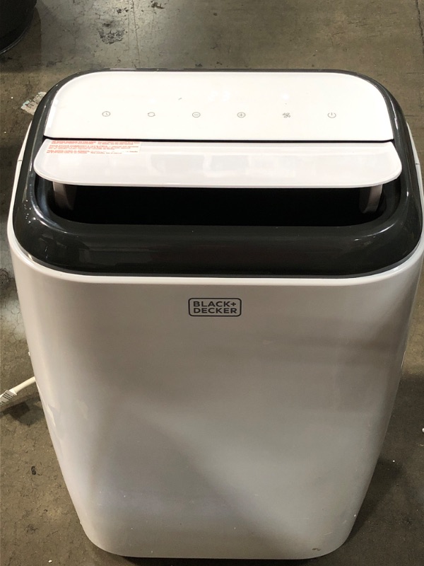 Photo 2 of USED: Black+Decker 12000 Btu Portable Air Conditioner With Heat And Remote Control White 17.32"D x 27.2"W x 13.2"H
