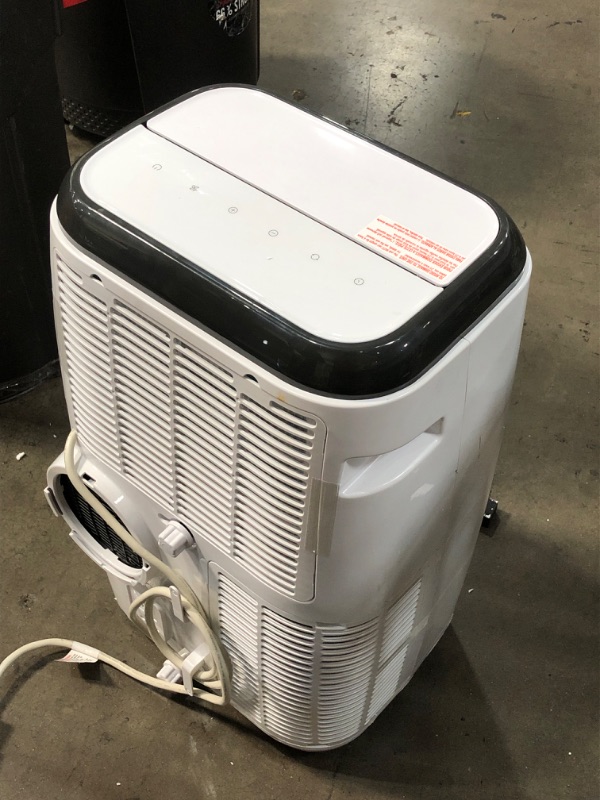 Photo 4 of USED: Black+Decker 12000 Btu Portable Air Conditioner With Heat And Remote Control White 17.32"D x 27.2"W x 13.2"H
