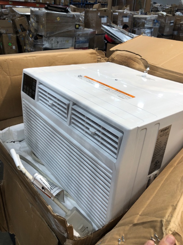 Photo 5 of ***PARTS ONLY*** 14,000 BTU 230V Through-the-Wall Air Conditioner with 10,600 BTU Supplemental Heating
