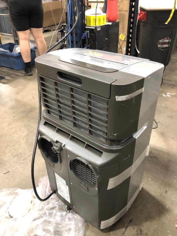 Photo 1 of Whynter ARC-122DS 120 in.0 BTU Elite Dual Hose Digital Portable Air Condtiioner - Silver
