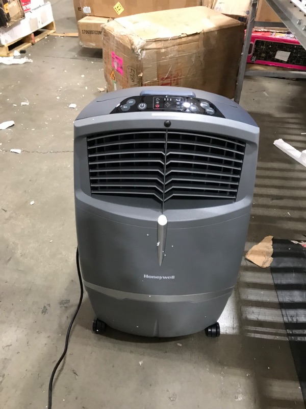 Photo 6 of Honeywell 525 CFM Indoor Outdoor Portable Evaporative Cooler with Fan & Humidifier, Washable Dust Filter & Remote Control, CO30XE
