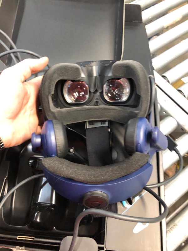 Photo 2 of HTC VIVE Pro 2 Virtual Reality System
