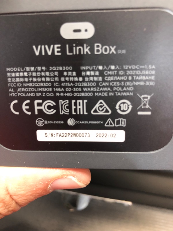 Photo 12 of HTC VIVE Pro 2 Virtual Reality System
