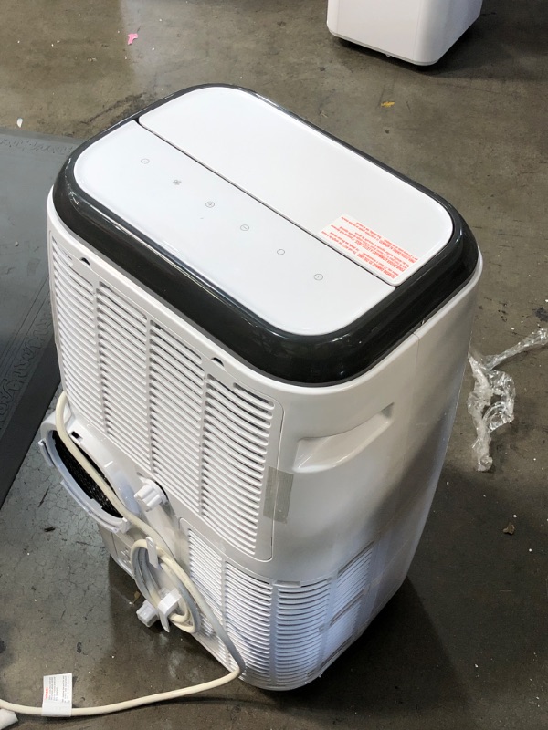 Photo 3 of USED: Black+Decker 12000 Btu Portable Air Conditioner With Heat And Remote Control White 17.32"D x 27.2"W x 13.2"H
