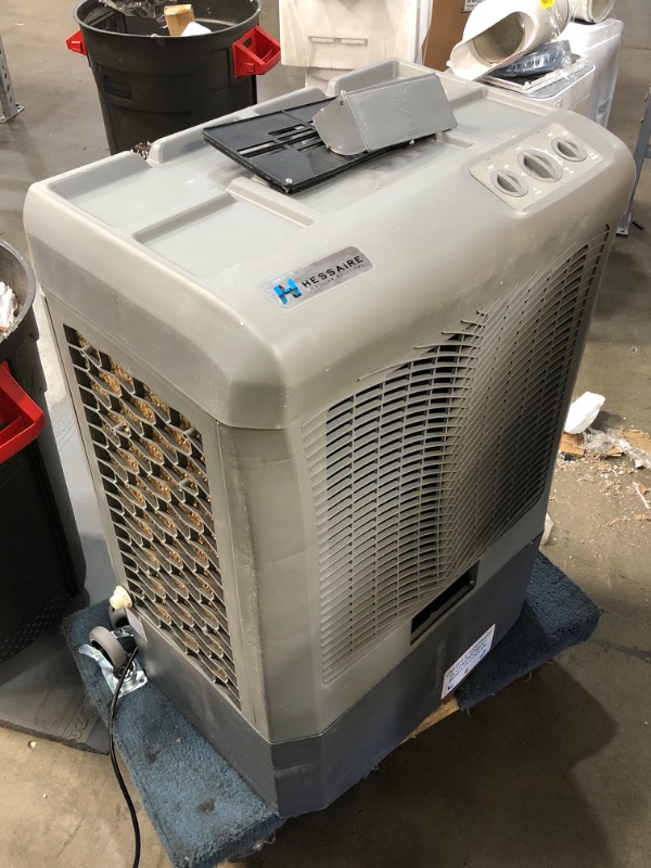 Photo 2 of USED: Hessaire 2,200 CFM 2-Speed Portable Evaporative Cooler, Gray ?24"D x 16"W x 38"H
