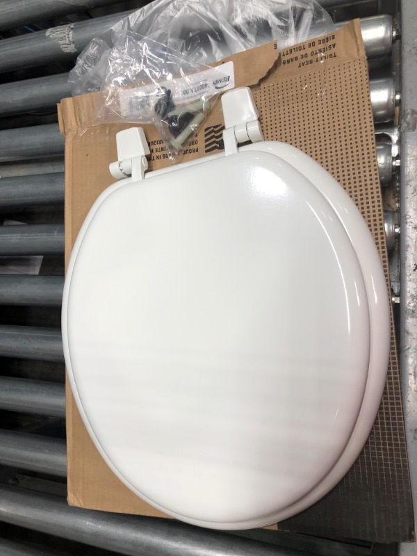 Photo 2 of BEMIS 400TTA 000 Economy Toilet Seat