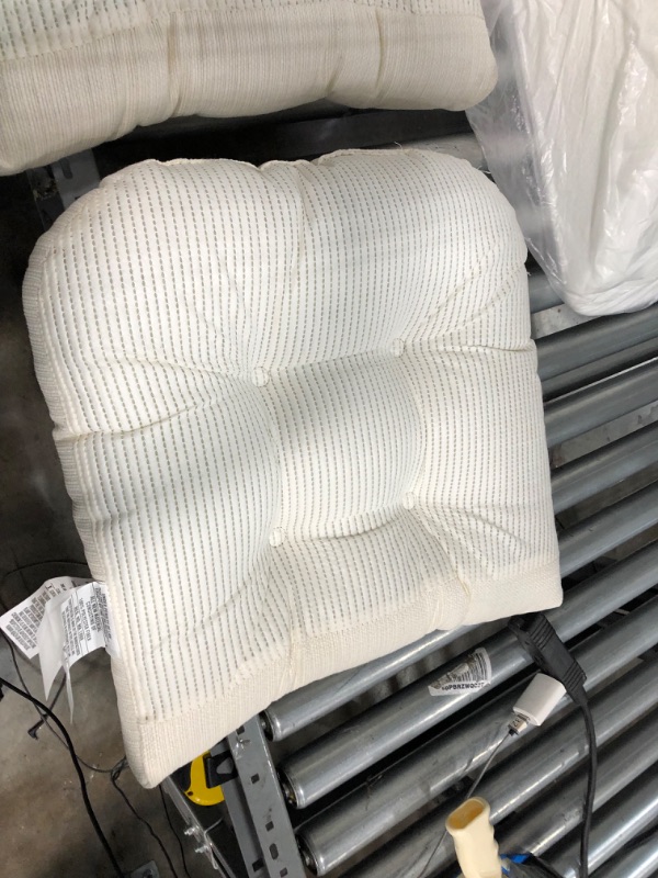 Photo 4 of 2 PC 16 X 16 WHITE SEAT CUSHION