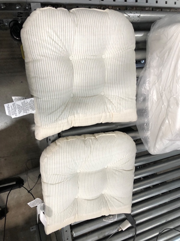 Photo 1 of 2 PC 16 X 16 WHITE SEAT CUSHION