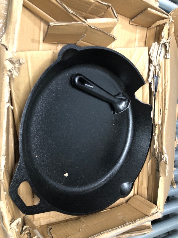 Photo 1 of Amazon Basics Pre-Seasoned Cast Iron Skillet, 15-Inch