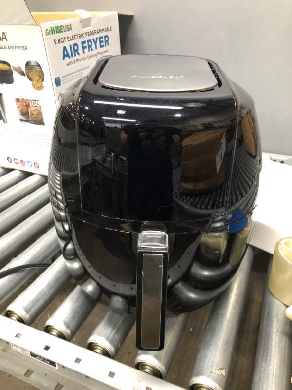 Photo 2 of 8-in-1 5.8 Qt. Black Electric Air Fryer with Recipe Book