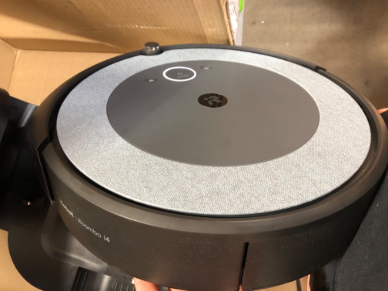 Photo 10 of Robot Aspirateur IRobot® Roomba® i4+ (4550)
