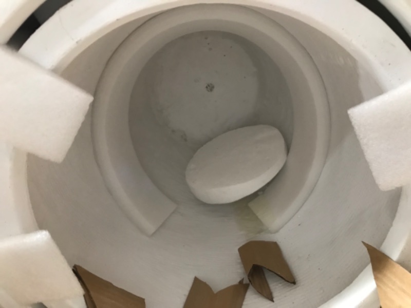 Photo 2 of (DAMAGE)22.4", 20.4" and 18.1"H Round Pure White Concrete Tall Planters Set of 3, Outdoor Indoor w/Drainage Hole & Rubber Plug
**MINOR COSMETIC DAMAGES, MINOR CRACKS**