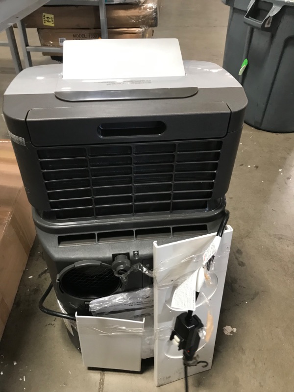 Photo 3 of (DAMAGE)Whynter Elite ARC-122DS 12,000 BTU Dual Hose Portable Air Conditioner, Dehumidifier, Fan with Activated Carbon Filter Plus Storage Bag for Rooms up to 400 sq ft, 1-(Pack), Multi
**BUSTED OPEN ON THE SIDE SHOWN IN IMAGES**

