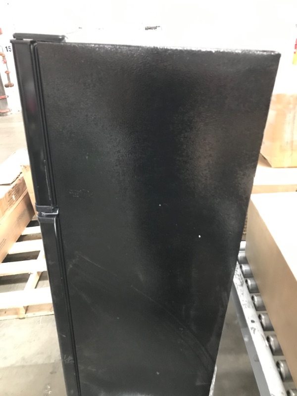 Photo 2 of RCA 7.5 Cu. Ft. Top Freezer Refrigerator, RFR741 (Black)
**MINOR DENTS**