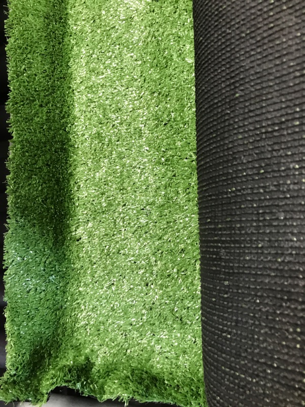 Photo 2 of Artificial Thick Realistic Grass Mats & Rugs 5' X 7' Synthetic Finished Rug Indoor Outdoor Garden Landscape,Pet Pad Dog,Deck, Pre-Finished Edges Fake Grass
