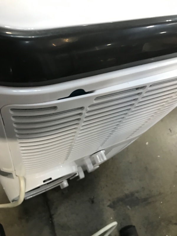 Photo 4 of ***PARTS ONLY*** Black+Decker 12000 Btu Portable Air Conditioner With Heat And Remote Control White