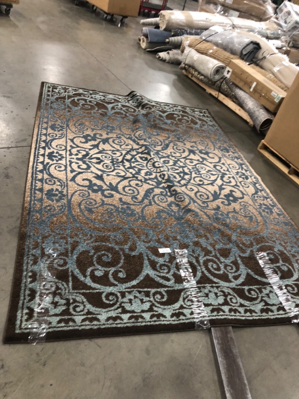 Photo 2 of 7' x 10' mainstays india medallion textured print area rug and runner