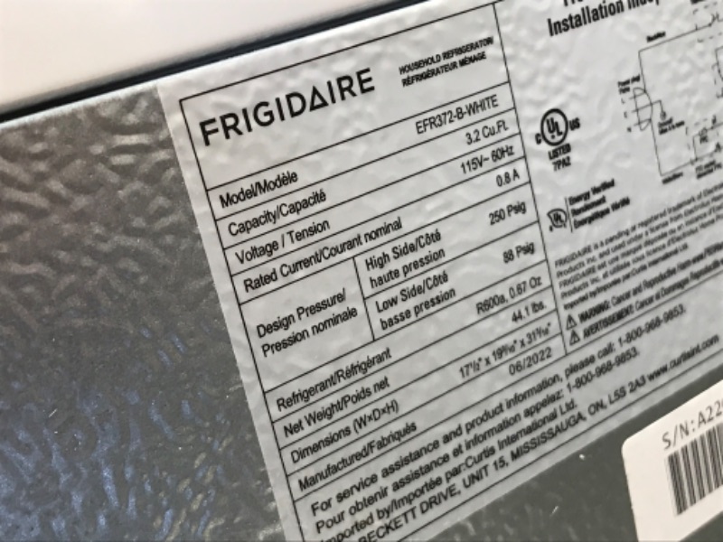 Photo 4 of (DOES NOT FUNCTION)Frigidaire 3.2 Cu. Ft. Single Door Retro Compact Refrigerator EFR372, White
**DID NOT GET COLD, DENTS**