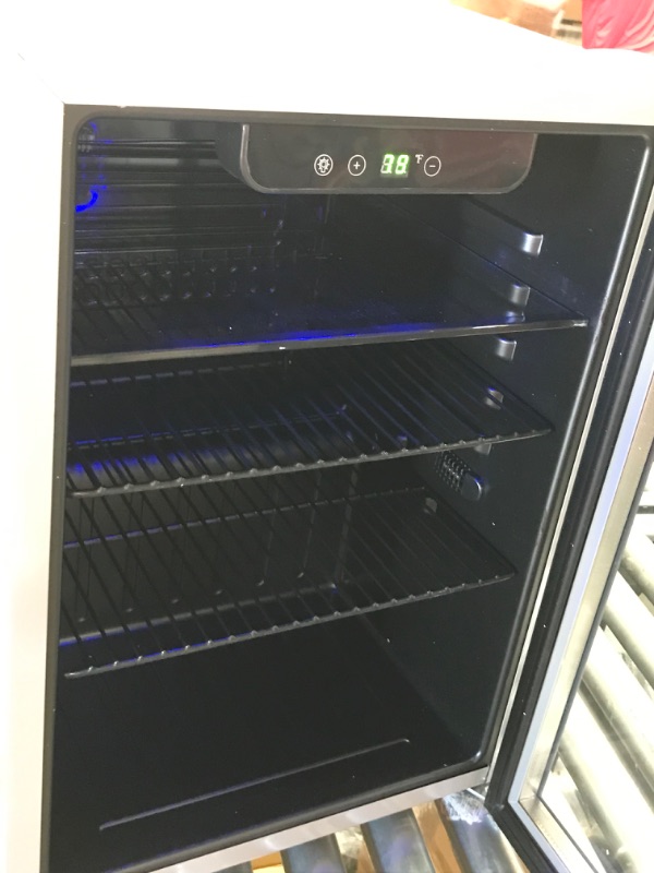 Photo 8 of FRIGIDAIRE EFMIS9000-AMZ Freestanding Beverage Center Fridge-Fits 25 Bottles OR 88 Cans, Black
