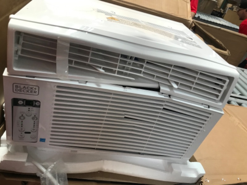 Photo 9 of (DAMAGE, DOES NOT FUNCTION)BLACK+DECKER BD08WT6 Window Air Conditioner with Remote Control , 8000 BTU, Cools Up to 350 Square Feet Energy Efficient, White
**FRONT IS DAMAGED, DOES NOT BLOW AIR, FOR PARTS ONLY**