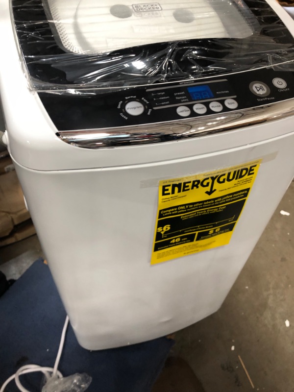 Photo 1 of BLACK+DECKER
17.69 in. W 0.9 cu. ft. White Portable Top Load Washing Machine