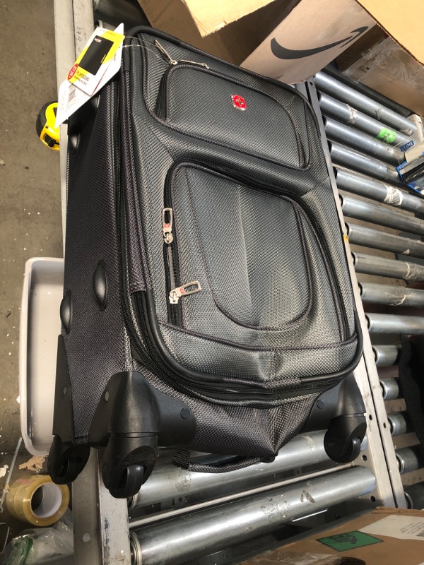 Photo 2 of Swissgear 21 Inch Luggage