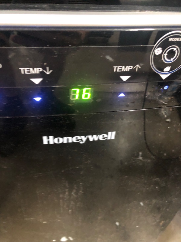 Photo 5 of (DAMAGED SIDE) Honeywell Portable Air Conditioner w Heat Pump, Dehumidifier & Fan, Cools & Heats Rooms Up to 700 Sq. Ft. w Remote & Advanced LED Display, MN4HFS9
