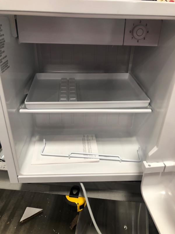 Photo 7 of (DENTED) BLACK+DECKER 1.7 cu. ft. Mini Fridge in White