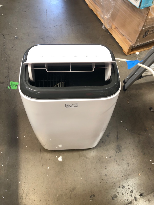 Photo 2 of (NON FUNCTIONING MOTOR; MISSING ATTACHMENTS )Black+decker Bpp10hwtb Portable Air Conditioner with Heat and Remote Control, 10,000 BTU SACC/CEC (14,000 BTU Ashrae), Cools Up to 450 Square Feet, WH