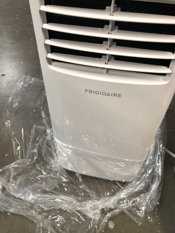 Photo 3 of *TESTED* 8,000 BTU Portable Air Conditioner in White